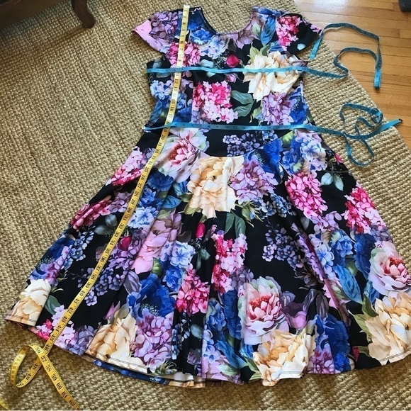 MARK Bouwer floral print dress. Plus size. - Picture 6 of 11